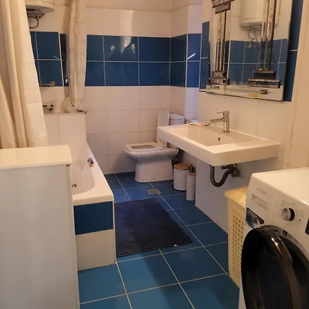 Δωμάτια σε οικογενειακή κατοικία Maximos Corfu (city)